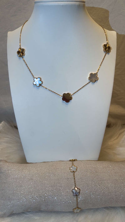 Collier trèfle nacré